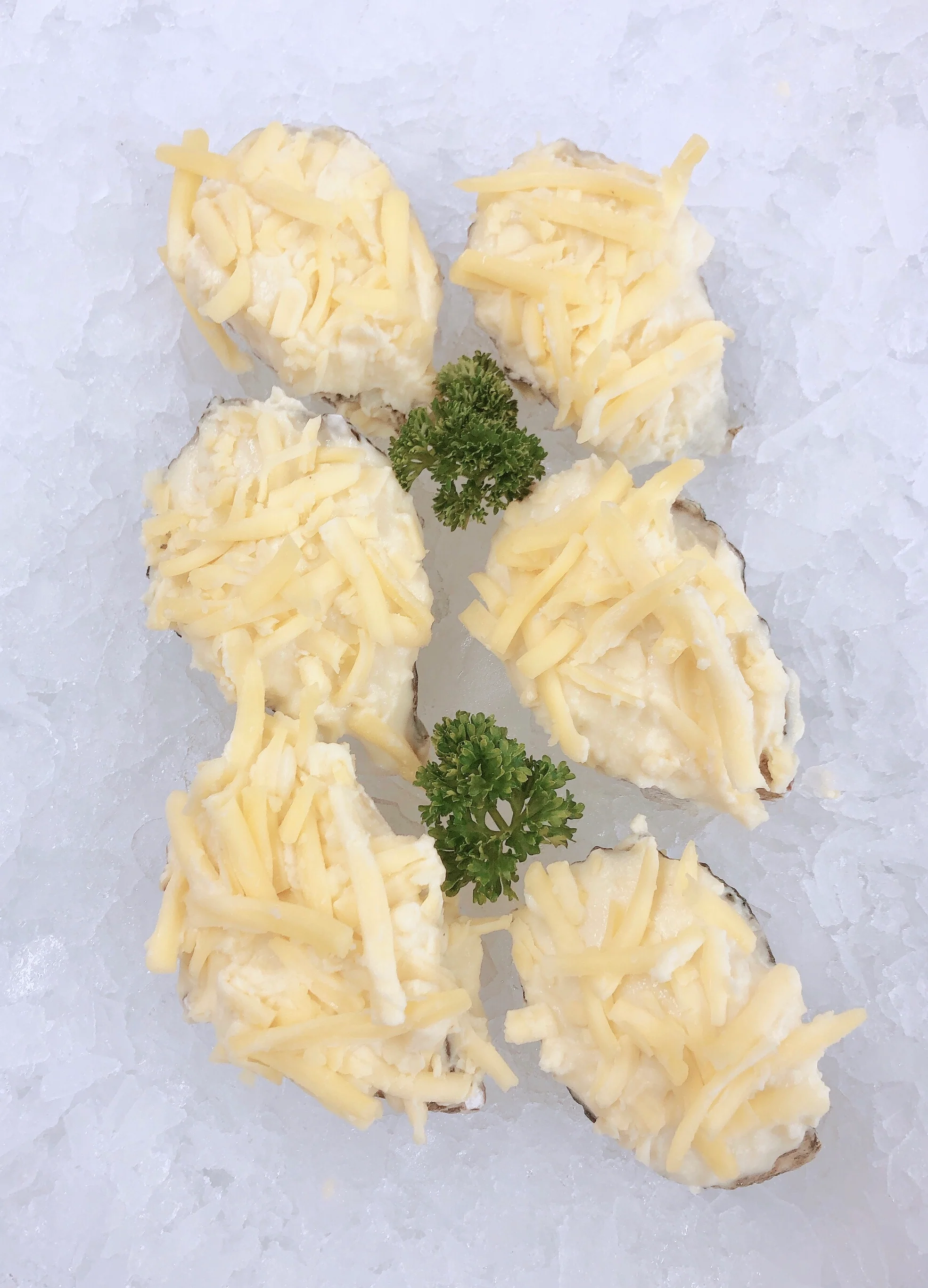 OYSTERS MORNAY  (1/2 DOZ)