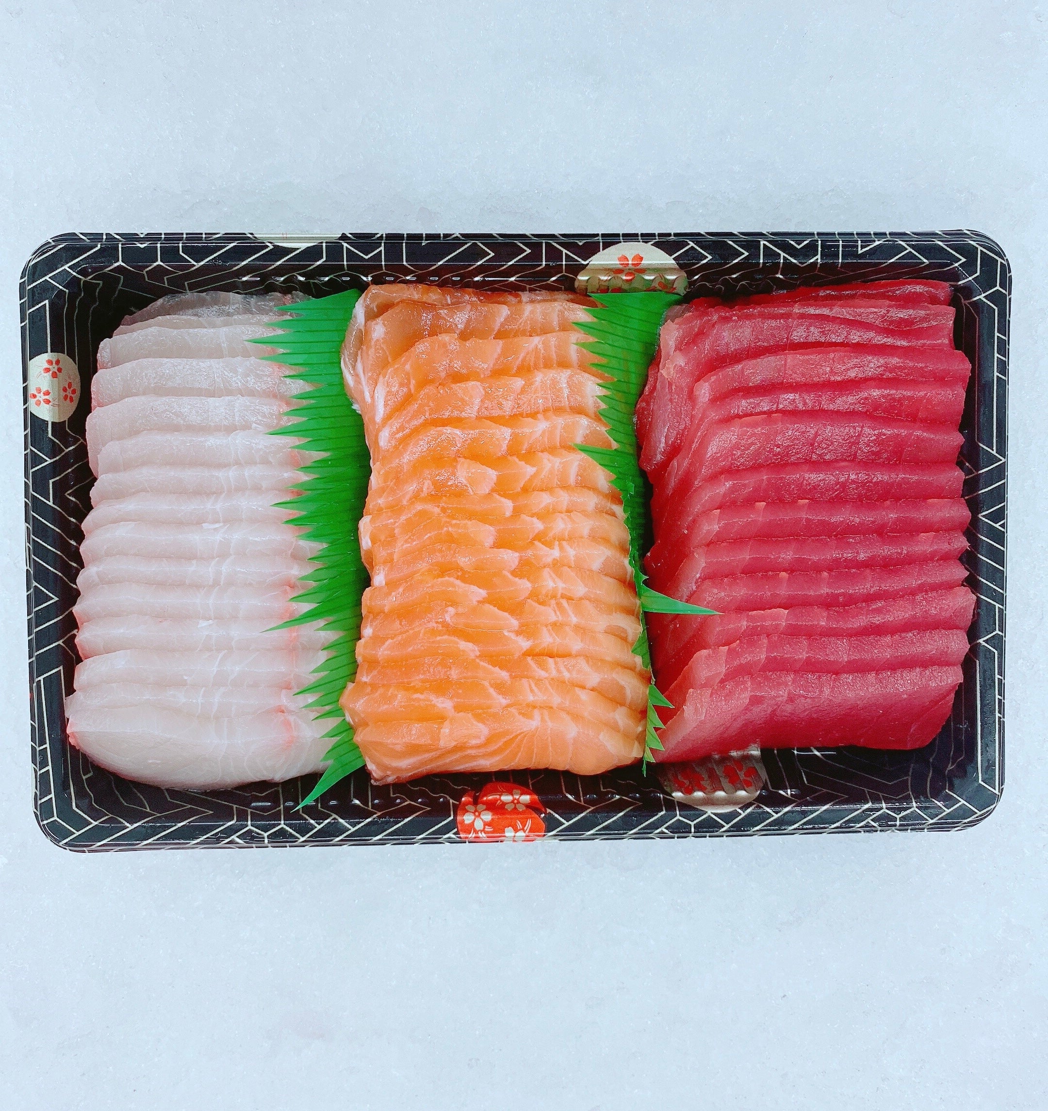 SASHIMI MIXED TRAY FOR 2 (PER TRAY)